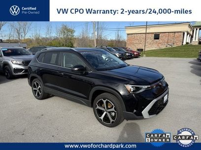 Certified 2025 Volkswagen Taos SEL