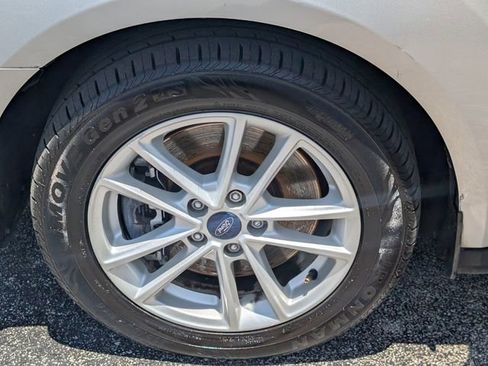 Used 2019 Ford Transit Connect XLT FWD image 14
