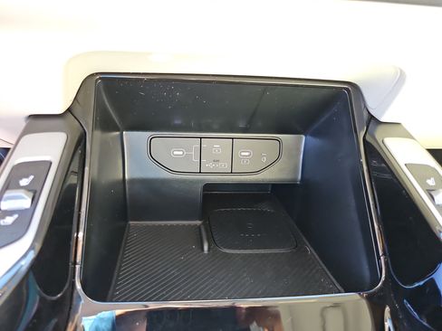 Used 2024 Kia Sorento SX image 20