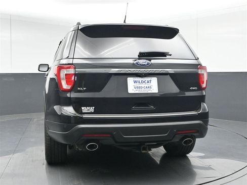 Used 2019 Ford Explorer XLT w/ Equipment Group 202A AWD/4WD image 6