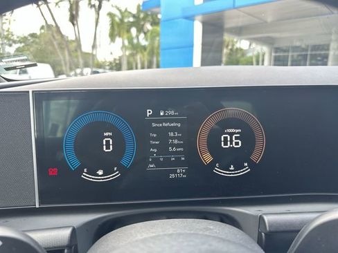 Used 2025 Hyundai Santa Cruz SE FWD image 26