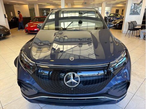 Used 2023 Mercedes-Benz EQS 580 4MATIC SUV image 2