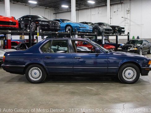 Used 1990 BMW 735i image 8