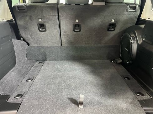 Used 2023 Jeep Wrangler Unlimited w/ Cold Weather Group image 32