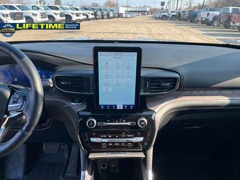 Used 2021 Ford Explorer Platinum w/ Equipment Group 601A image 24