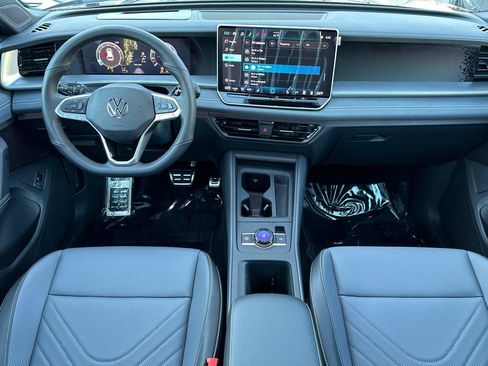 New 2026 Volkswagen Tiguan SE R-Line image 12