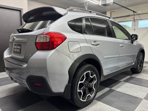 Used 2014 Subaru Crosstrek 2.0i Premium w/ Moonroof Package AWD/4WD image 8