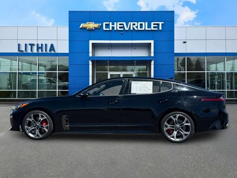 Used 2018 Kia Stinger GT2 AWD/4WD image 5