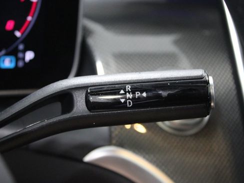 Used 2024 Mercedes-Benz GLC 300 4MATIC image 37