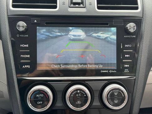 Used 2017 Subaru Forester 2.5i Premium w/ All-Weather Package AWD/4WD image 9