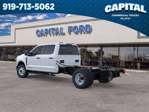 New 2026 Ford F350 XL w/ XL Chrome Package AWD/4WD image 4