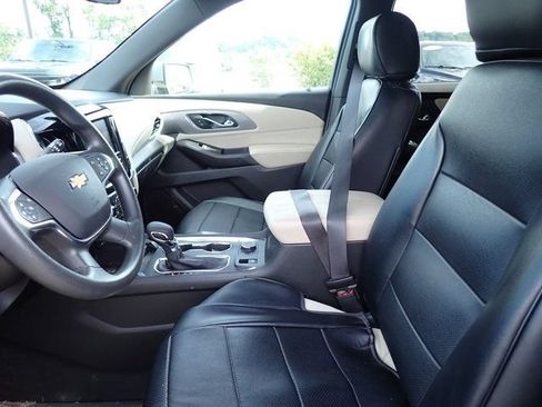 Used 2023 Chevrolet Traverse LS w/ Safety Package AWD/4WD image 11