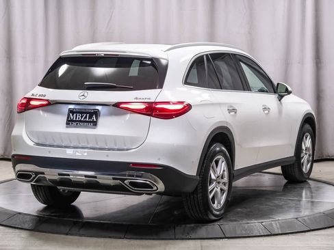 Certified 2025 Mercedes-Benz GLC 300 GLC 300 image 4