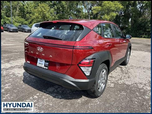 New 2027 Hyundai Kona SE FWD image 7