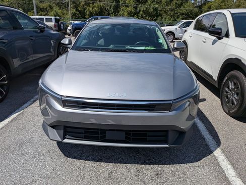 Used 2025 Kia K4 EX FWD image 3