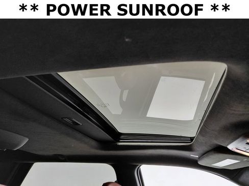 Used 2024 Dodge Durango R/T AWD/4WD image 5