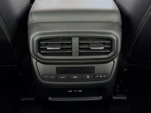 Certified 2025 Honda Pilot EX-L image 24