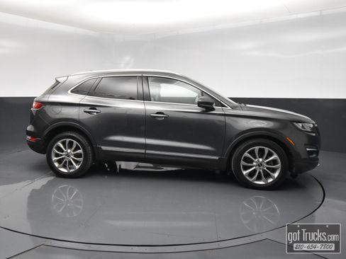 Used 2019 Lincoln MKC Select w/ Select Plus Package FWD image 47