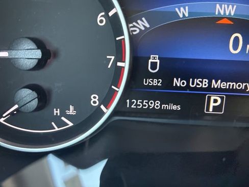 Used 2017 Nissan Maxima Platinum w/ Medallion Package FWD image 15