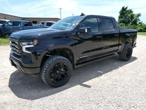 New 2026 Chevrolet Silverado 1500 High Country w/ Midnight Edition AWD/4WD image 11