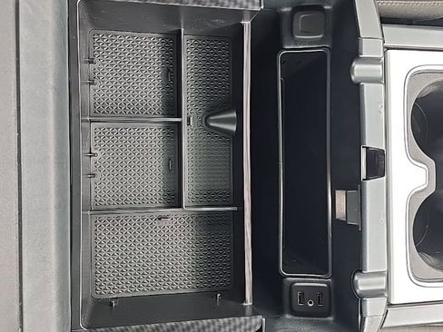 Used 2017 GMC Sierra 1500 SLT w/ SLT Premium Package image 35