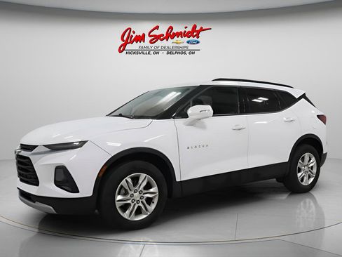 Used 2020 Chevrolet Blazer LT FWD image 2