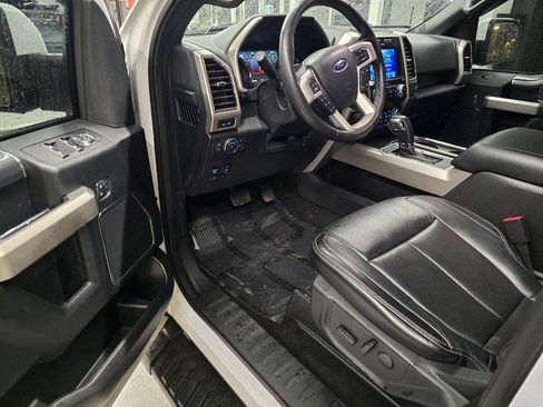 Used 2019 Ford F150 Lariat w/ Equipment Group 502A Luxury AWD/4WD image 21