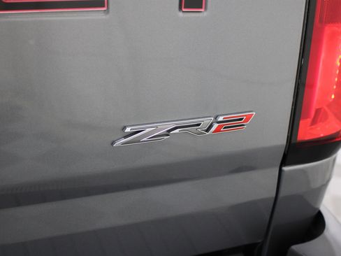 Used 2022 Chevrolet Colorado ZR2 image 24
