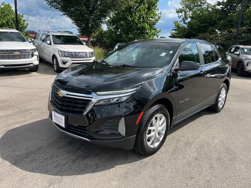 Used 2023 Chevrolet Equinox LT AWD/4WD image 3