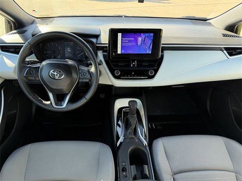 Certified 2025 Toyota Corolla SE image 9