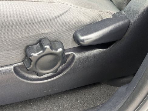 Used 2019 Toyota Tacoma SR5 image 20