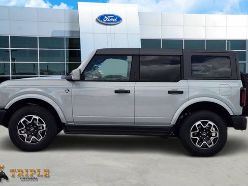 New 2026 Ford Bronco Outer Banks AWD/4WD image 3