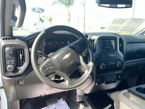 Used 2024 Chevrolet Silverado 3500 W/T image 18