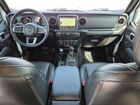 Used 2022 Jeep Wrangler Unlimited Sahara AWD/4WD image 19