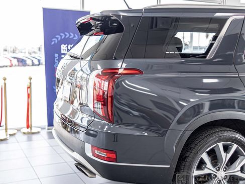 Used 2020 Hyundai Palisade SEL w/ Premium Package FWD image 12