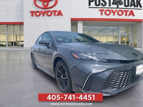 New 2026 Toyota Camry SE w/ Convenience Package FWD image 2