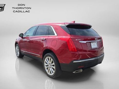 Used 2019 Cadillac XT5 Premium Luxury FWD image 3