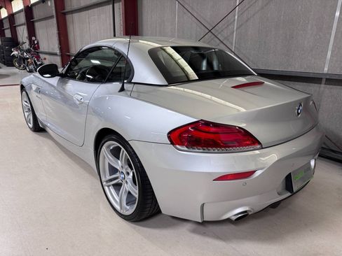 Used 2011 BMW Z4 sDrive35is RWD image 17