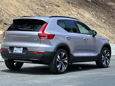 New 2026 Volvo XC40 B5 Ultra AWD/4WD image 4