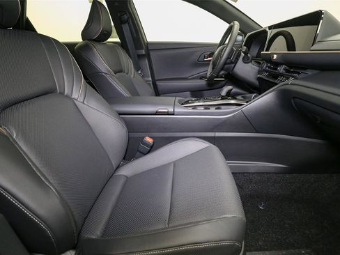 New 2025 Toyota Crown Signia image 13