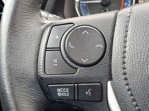 Used 2018 Toyota Corolla SE image 22