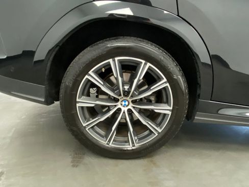 Used 2022 BMW X6 xDrive40i w/ M Sport Package image 17