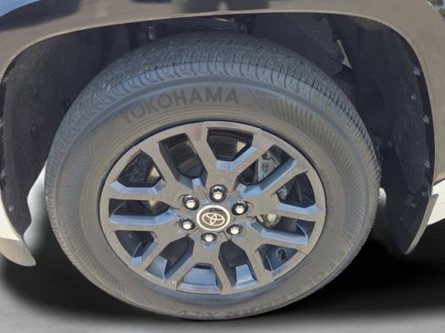 Certified 2023 Toyota Sequoia Platinum AWD/4WD image 34