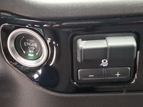 Used 2024 Chevrolet Silverado 1500 LT image 23