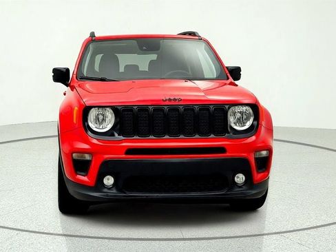 Used 2023 Jeep Renegade Altitude w/ Sun/Sound Group AWD/4WD image 2