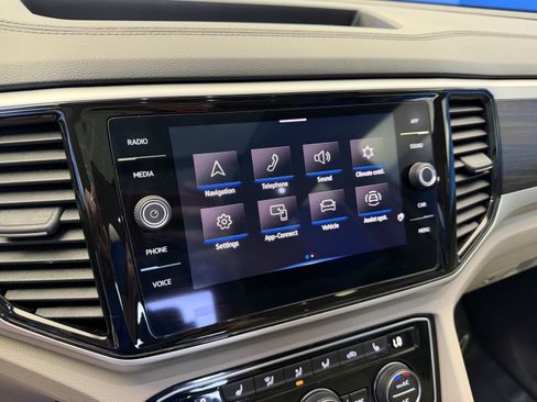 Certified 2023 Volkswagen Atlas SE w/ Panoramic Sunroof Package FWD image 19