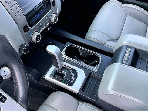 Used 2019 Toyota Tundra Limited AWD/4WD image 16