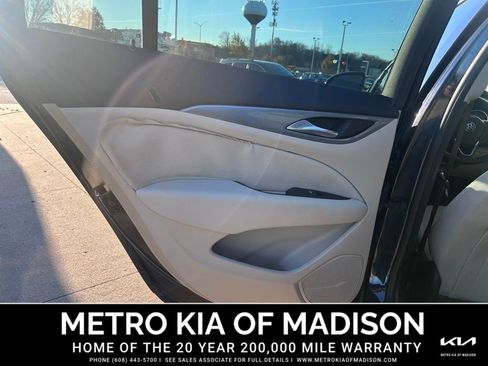 Used 2018 Buick Regal Preferred w/ Sights and Sounds Package image 29