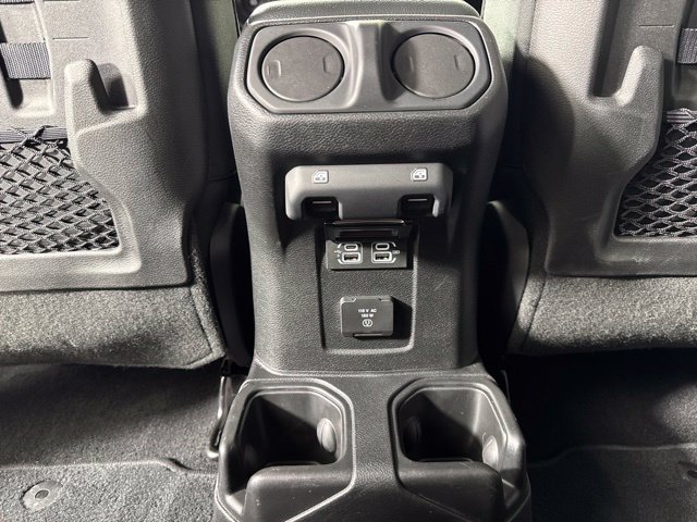 Used 2018 Jeep Wrangler Unlimited Rubicon AWD/4WD image 13