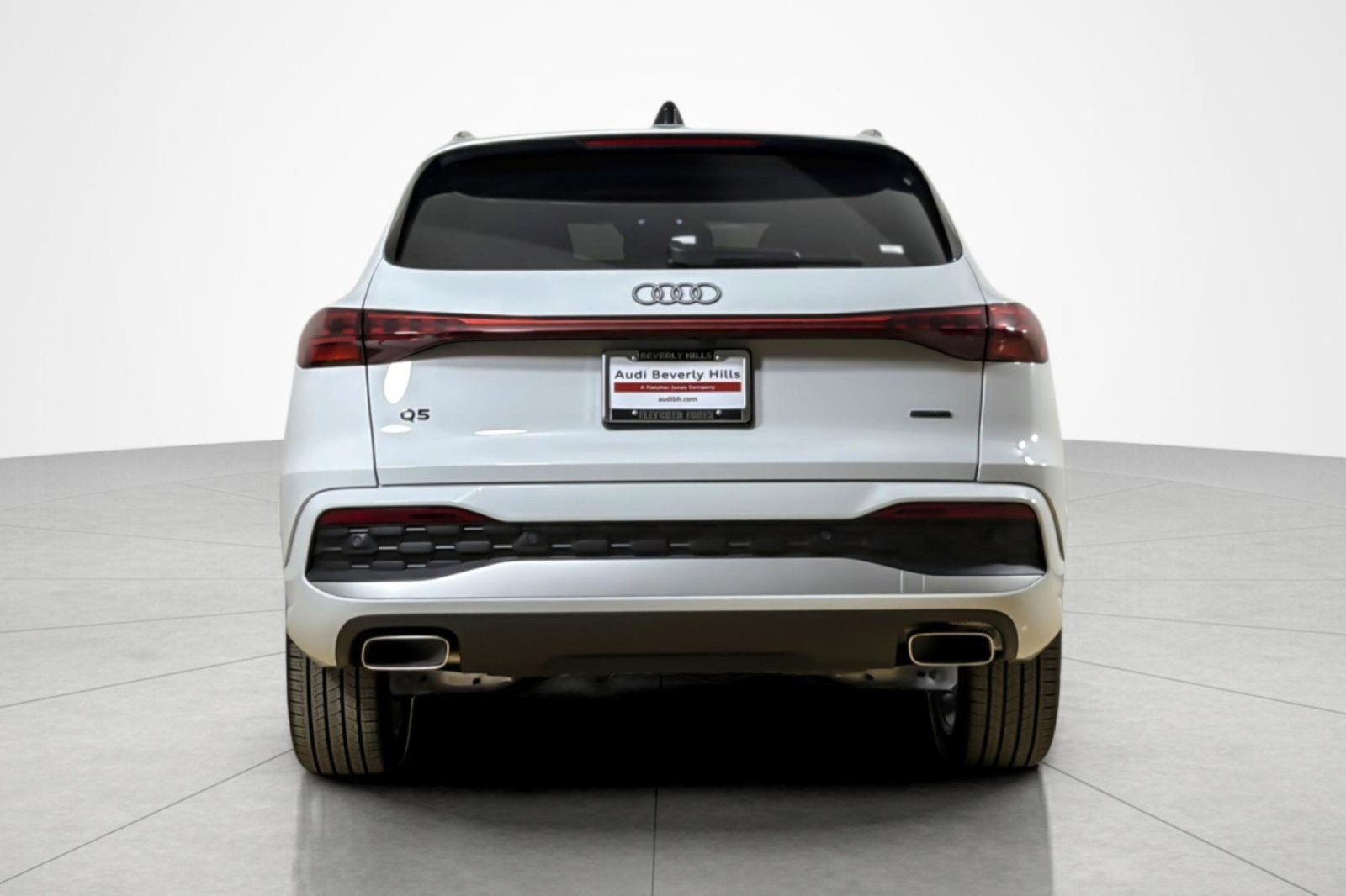 Used 2025 Audi Q5 Premium Plus w/ Premium Plus AWD/4WD image 4